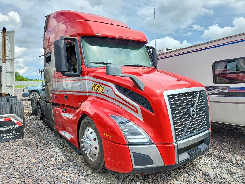 Продаж на аукціоні авто 2023 Volvo Vn, vin: 4V4NC9EH5PN613765, номер лоту: 54949086