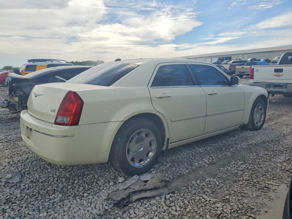 2005 Chrysler 300 მანქანა იყიდება აუქციონზე, vin: 2C3AA53G05H657816, აუქციონის ნომერი: 52673506