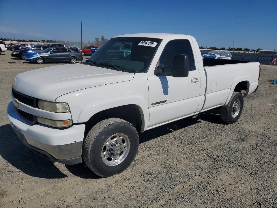 55065896 :رقم المزاد ، 1GBHC24U32Z243095 vin ، 2002 Chevrolet Silverado مزاد بيع