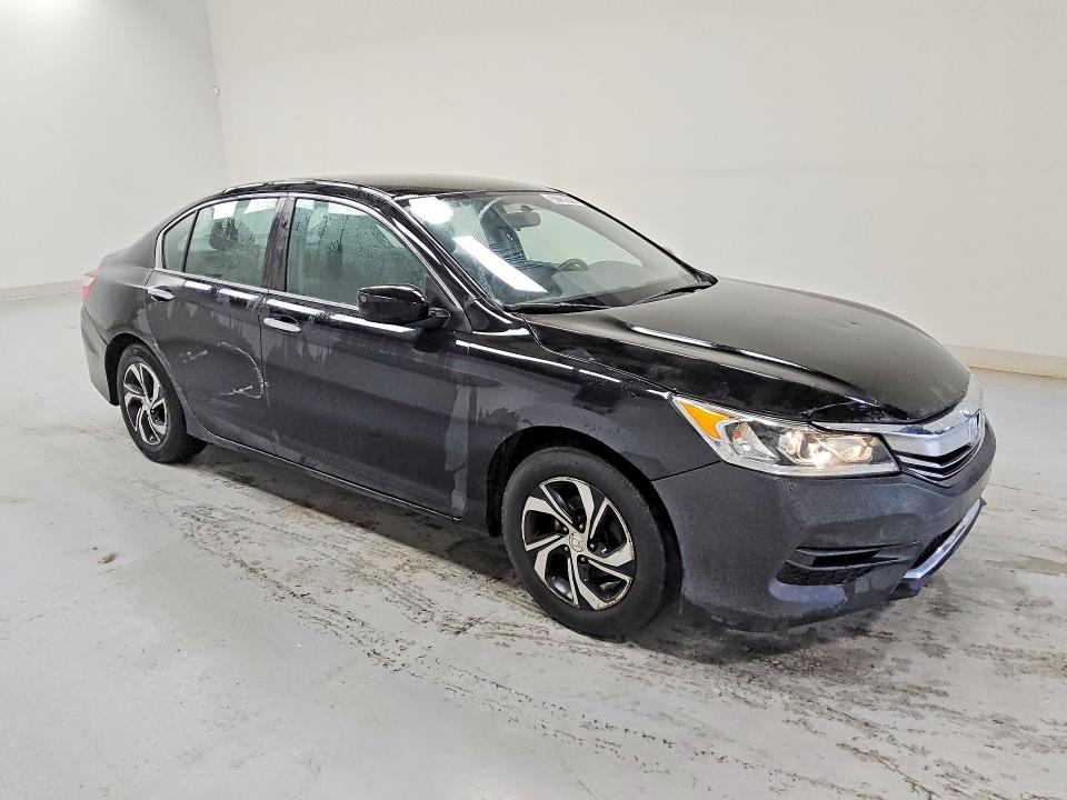 Aukcja sprzedaży 2017 Honda Accord, vin: 1HGCR2F37HA261603, numer aukcji: 52239766