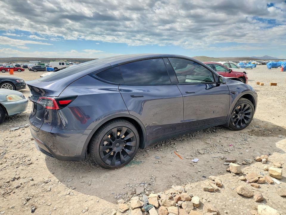 Продажа на аукционе авто 2021 Tesla Model Y, vin: 5YJYGDEE8MF240401, номер лота: 52565096