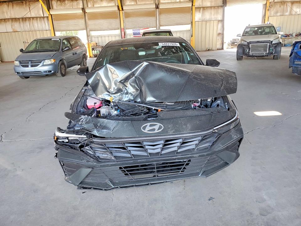 2025 Hyundai Elantra Hybrid მანქანა იყიდება აუქციონზე, vin: KMHLM4DJ4SU153631, აუქციონის ნომერი: 54831926