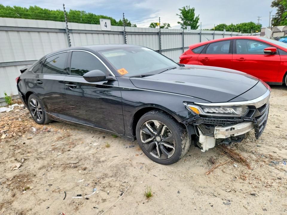 Продажа на аукционе авто 2018 Honda Accord, vin: 1HGCV1F14JA023329, номер лота: 52684156