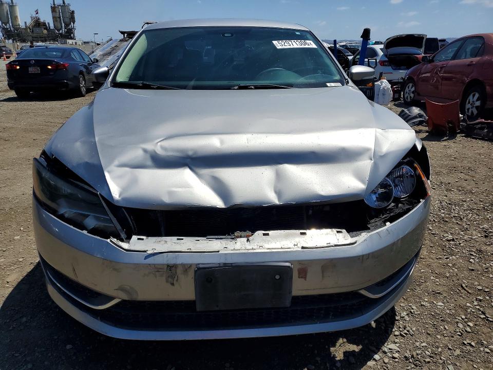 52971306 :رقم المزاد ، 1VWAT7A32EC091207 vin ، 2014 Volkswagen Passat مزاد بيع