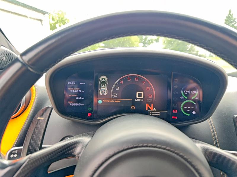 54722586 :رقم المزاد ، SBM13DAA0GW000430 vin ، 2016 Mclaren Automotive 570s مزاد بيع