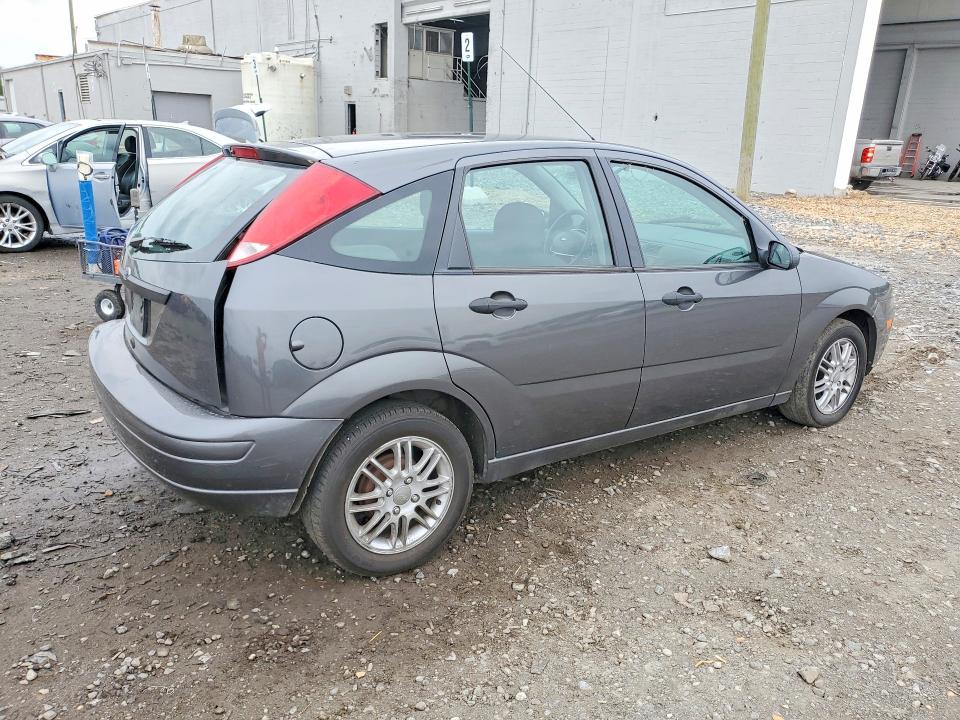 Продажа на аукционе авто 2005 Ford Focus, vin: 3FAFP37N25R146759, номер лота: 52710396