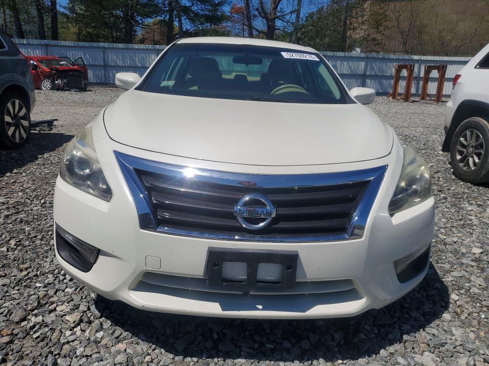 Продажа на аукционе авто 2015 Nissan Altima, vin: 1N4AL3AP4FC161716, номер лота: 52709216