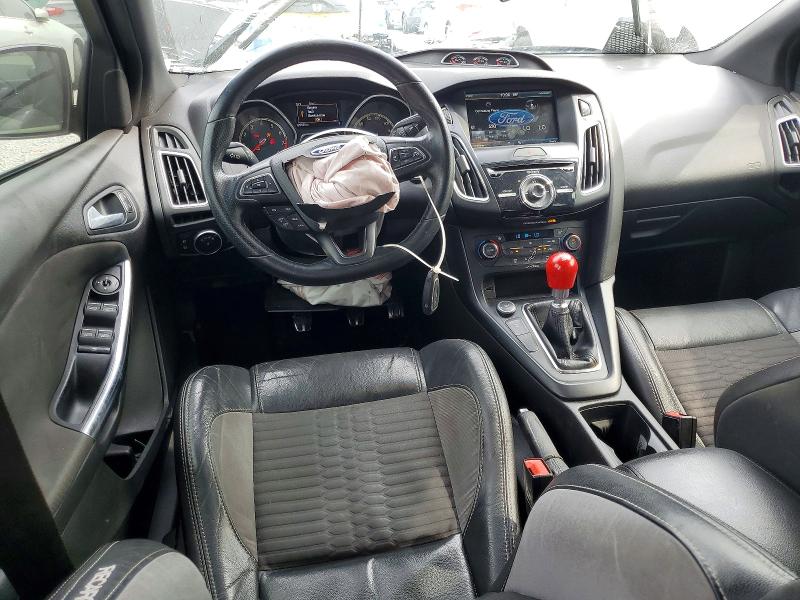 Продажа на аукционе авто 2015 Ford Focus, vin: 1FADP3L90FL366269, номер лота: 52890856