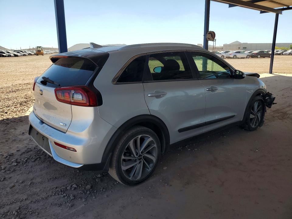 55396486 :رقم المزاد ، KNDCE3LC2H5085816 vin ، 2017 Kia Niro مزاد بيع