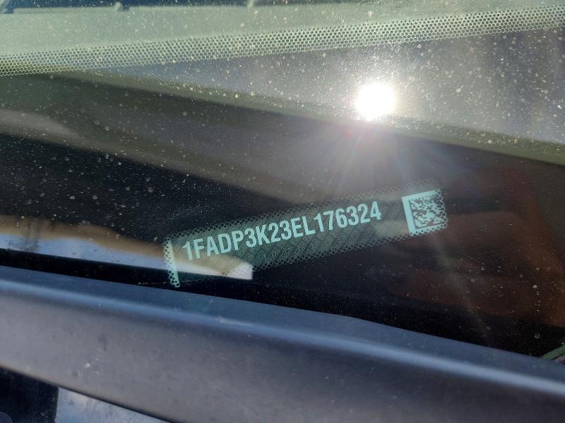 53577826 :رقم المزاد ، 1FADP3K23EL176324 vin ، 2014 Ford Focus مزاد بيع
