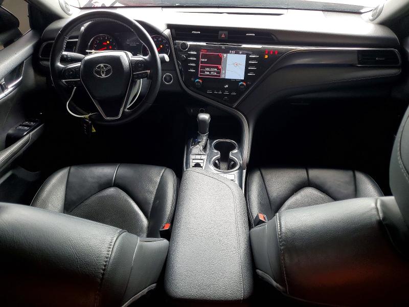 52424726 :رقم المزاد ، 4T1B61HK2KU160102 vin ، 2019 Toyota Camry مزاد بيع