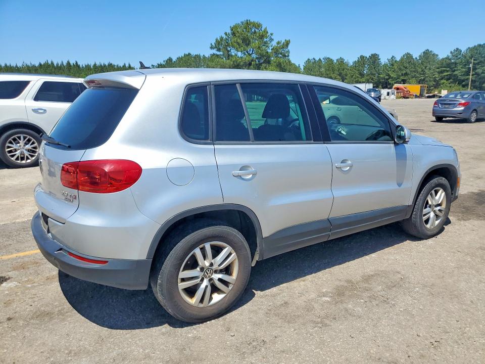 2012 Volkswagen Tiguan მანქანა იყიდება აუქციონზე, vin: WVGBV7AX2CW604838, აუქციონის ნომერი: 52967796