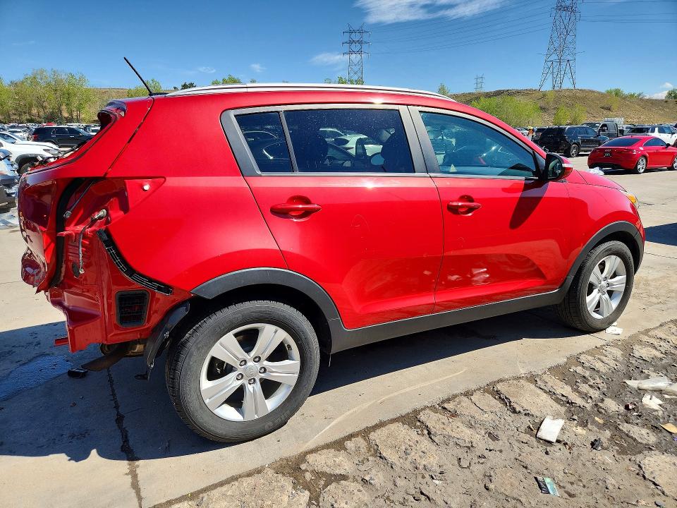 2013 Kia Sportage მანქანა იყიდება აუქციონზე, vin: KNDPBCA20D7505852, აუქციონის ნომერი: 52941466