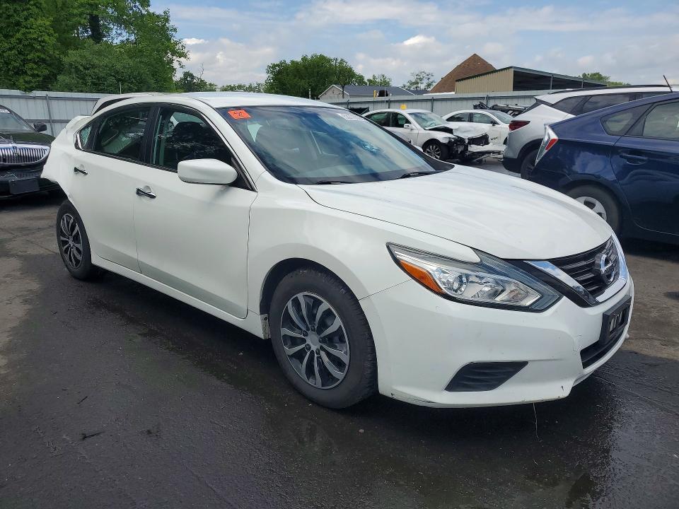 2018 Nissan Altima მანქანა იყიდება აუქციონზე, vin: 1N4AL3AP3JC118820, აუქციონის ნომერი: 53776526