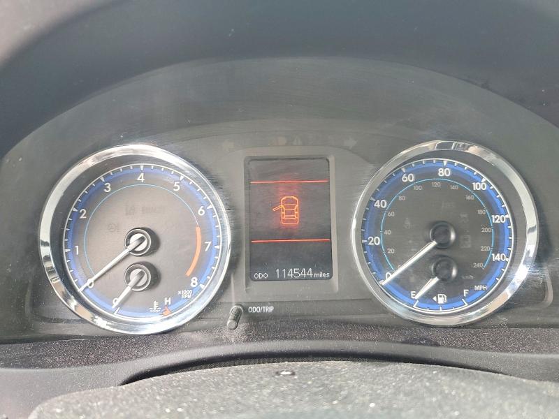 53072756 :رقم المزاد ، 5YFBURHE7HP702416 vin ، 2017 Toyota Corolla مزاد بيع