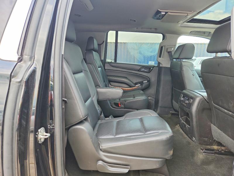 52512826 :رقم المزاد ، 1GNSKJKC1JR151613 vin ، 2018 Chevrolet Suburban مزاد بيع