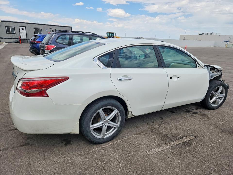 Продажа на аукционе авто 2013 Nissan Altima, vin: 1N4AL3AP1DN462011, номер лота: 53305196