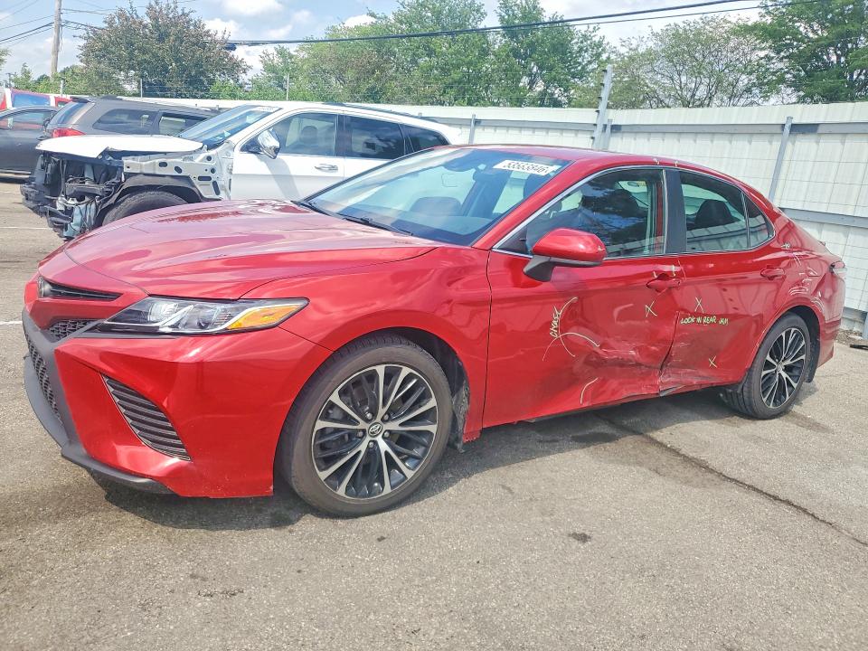 53583846 :رقم المزاد ، 4T1G11AK2LU356492 vin ، 2020 Toyota Camry مزاد بيع