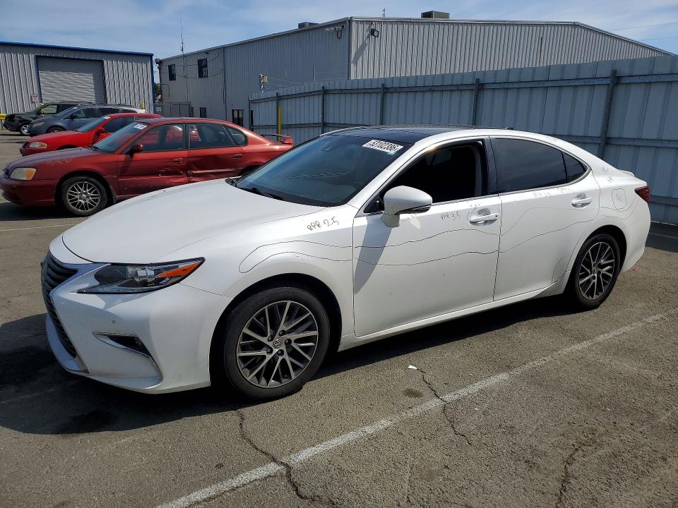 Продажа на аукционе авто 2016 Lexus Es, vin: JTHBK1GG1G2246144, номер лота: 53102386