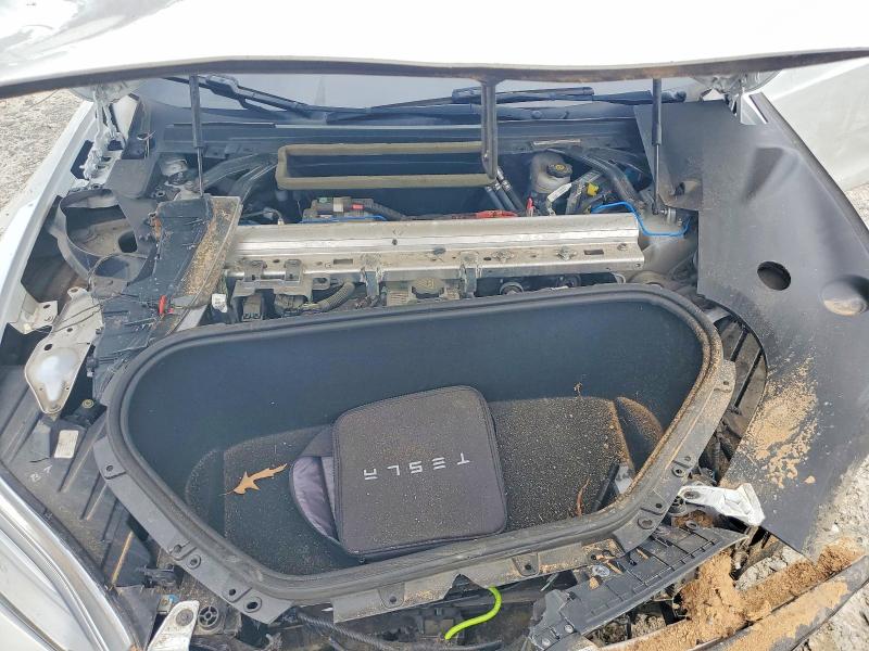 52766706 :رقم المزاد ، 5YJSA1E55MF456146 vin ، 2021 Tesla Model S مزاد بيع