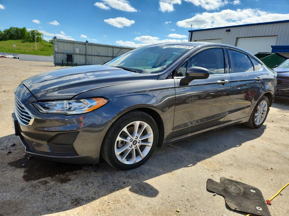 2020 Ford Fusion მანქანა იყიდება აუქციონზე, vin: 3FA6P0LU9LR148548, აუქციონის ნომერი: 54431526