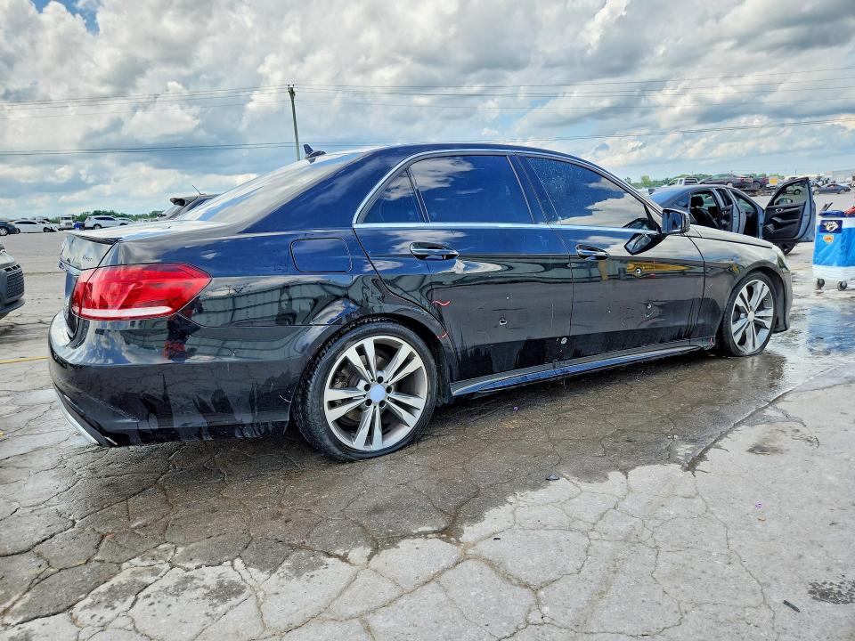 Продажа на аукционе авто 2016 Mercedes-benz E, vin: WDDHF8JB1GB170646, номер лота: 55181406