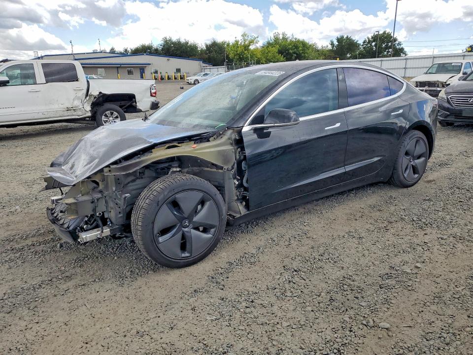 Auction sale of the 2018 Tesla Model 3, vin: 5YJ3E1EA3JF123350, lot number: 54844226