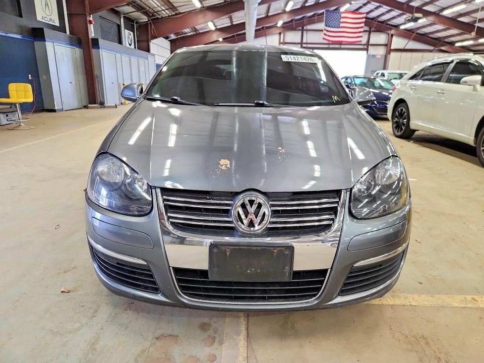 51421426 :رقم المزاد ، 3VWRZ7AJ9AM064949 vin ، 2010 Volkswagen Jetta مزاد بيع