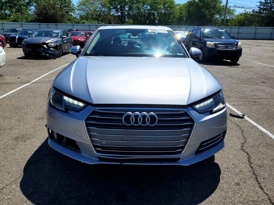 Продаж на аукціоні авто 2017 Audi A4, vin: WAUANAF44HN032127, номер лоту: 52822536