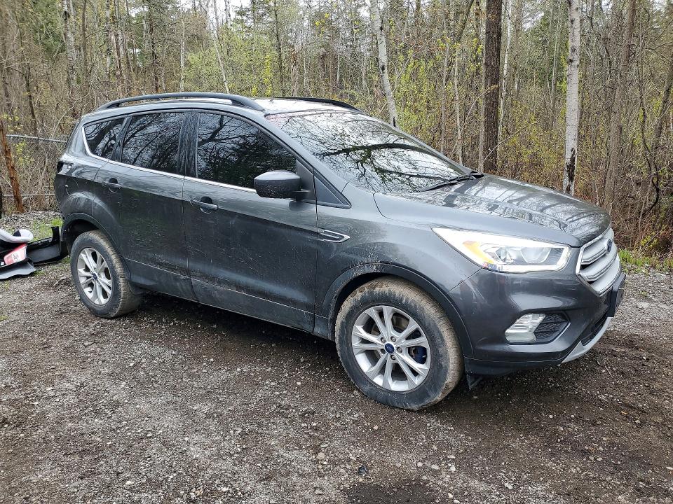 53456126 :رقم المزاد ، 1FMCU9HD7JUB77213 vin ، 2018 Ford Escape مزاد بيع