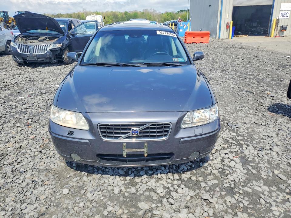 2005 Volvo S60 მანქანა იყიდება აუქციონზე, vin: YV1RS592452453286, აუქციონის ნომერი: 52777556