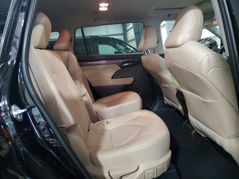 Продаж на аукціоні авто 2021 Toyota Highlander, vin: 5TDDZRBH9MS125676, номер лоту: 52579966