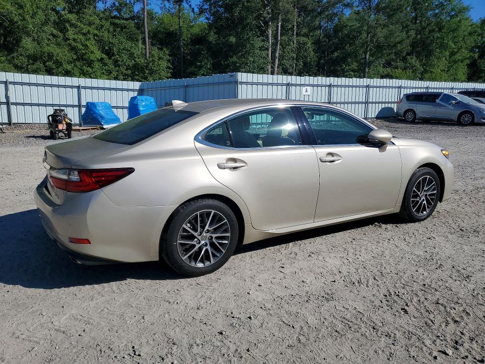 53448666 :رقم المزاد ، 58ABK1GG7JU090578 vin ، 2018 Lexus Es مزاد بيع