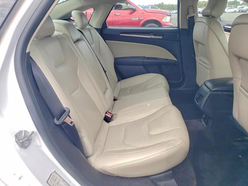 51827546 :رقم المزاد ، 3FA6P0RU8JR147265 vin ، 2018 Ford Fusion مزاد بيع