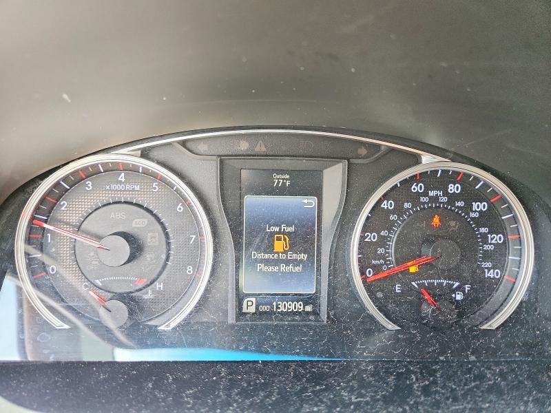 53212476 :رقم المزاد ، 4T1BF1FK8FU008687 vin ، 2015 Toyota Camry مزاد بيع
