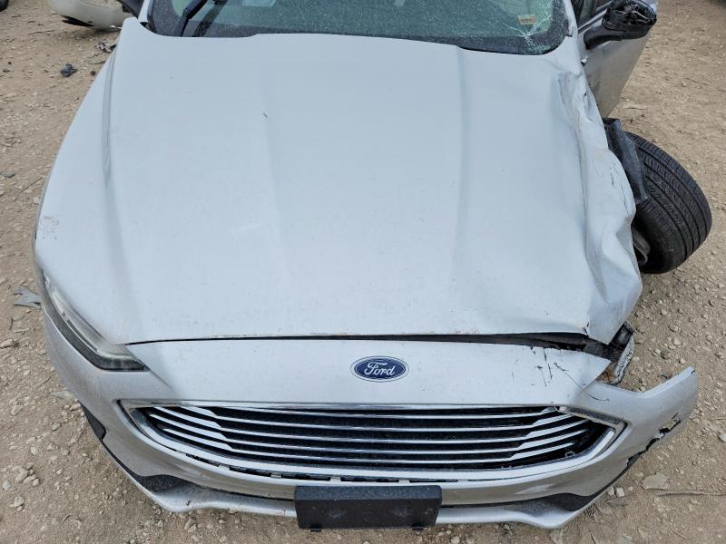 55442546 :رقم المزاد ، 3FA6P0HD2KR143473 vin ، 2019 Ford Fusion مزاد بيع