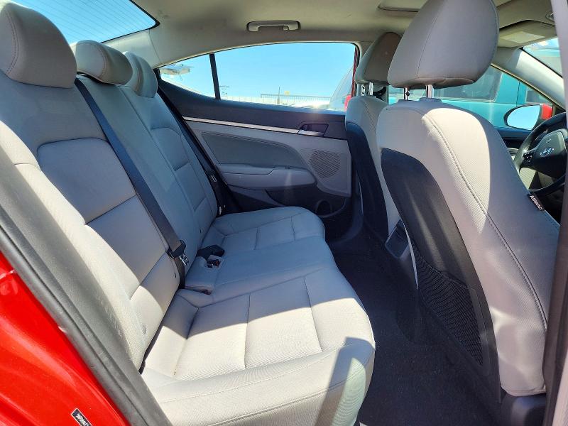 2018 Hyundai Elantra მანქანა იყიდება აუქციონზე, vin: 5NPD84LF2JH264262, აუქციონის ნომერი: 54727646