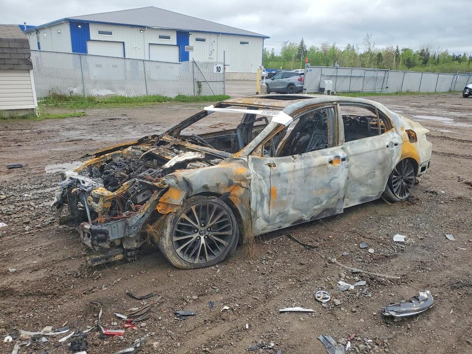 55390366 :رقم المزاد ، 4T1B21HK7LU522647 vin ، 2020 Toyota Camry Hybrid مزاد بيع