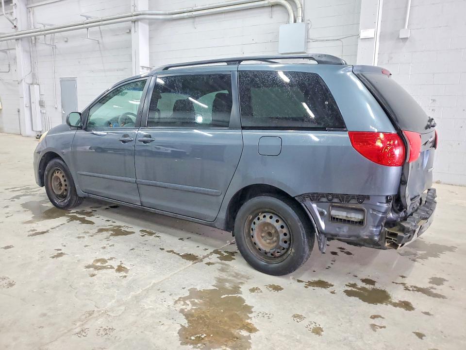 Продажа на аукционе авто 2010 Toyt Sienna, vin: 5TDKK4CC9AS323591, номер лота: 53216406