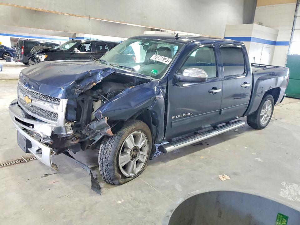 52661966 :رقم المزاد ، 1GCPKSE70CF190572 vin ، 2012 Chevrolet Silverado مزاد بيع