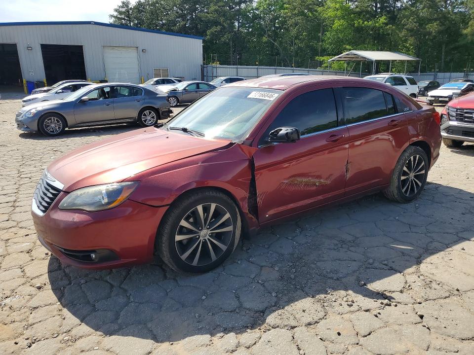 52166846 :رقم المزاد ، 1C3CCBBG3EN131268 vin ، 2014 Chrysler 200 مزاد بيع
