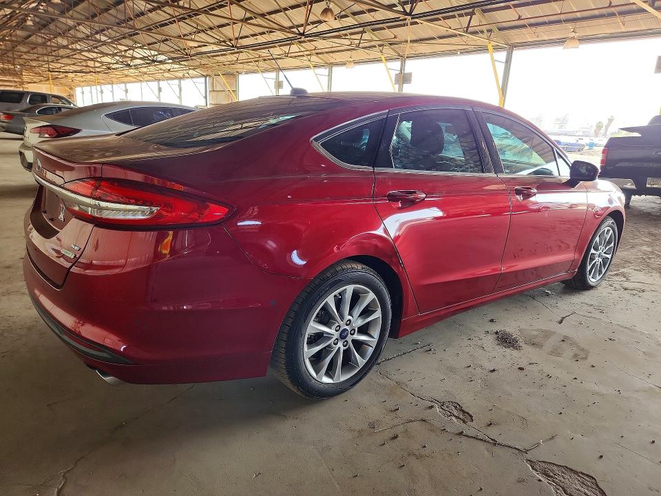 53582736 :رقم المزاد ، 3FA6P0HD9HR399280 vin ، 2017 Ford Fusion مزاد بيع