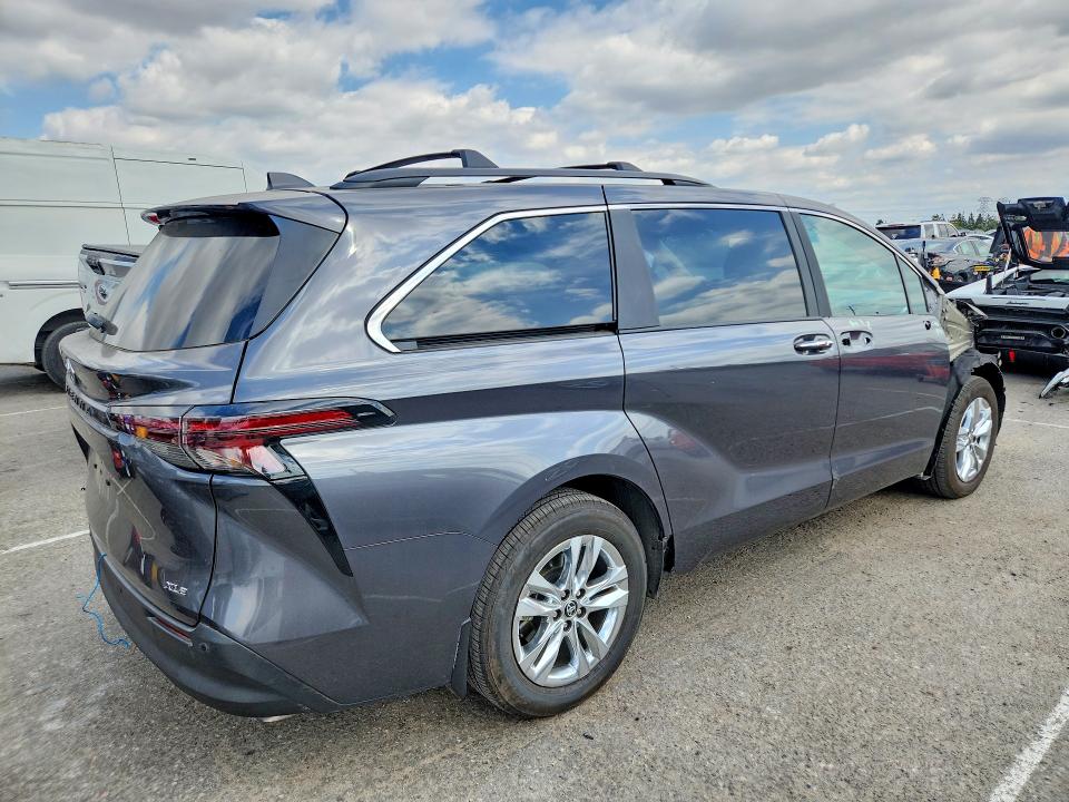 2025 Toyota Sienna მანქანა იყიდება აუქციონზე, vin: 5TDJRKEC1SS263784, აუქციონის ნომერი: 54817116