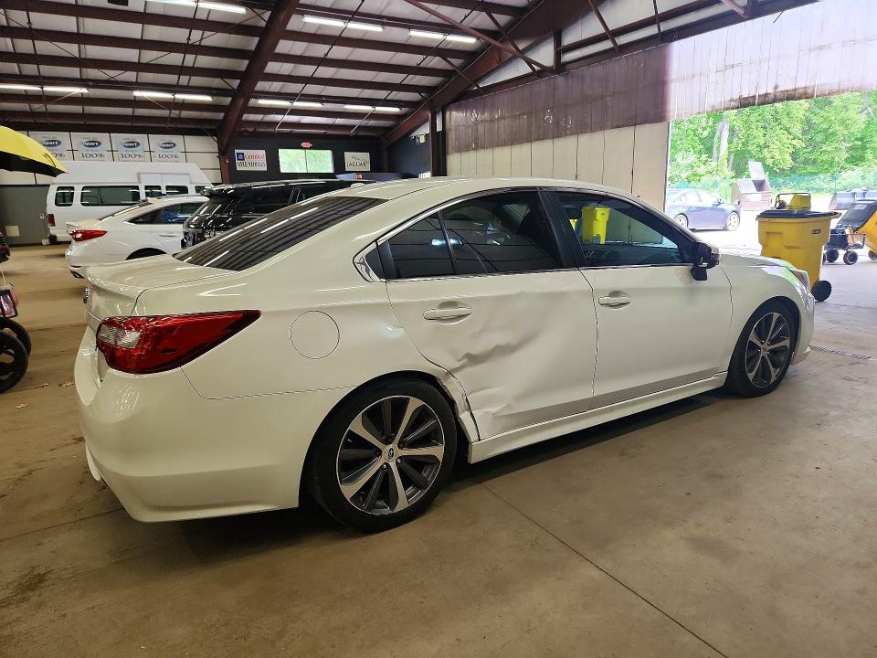 54634216 :رقم المزاد ، 4S3BNEN64F3049830 vin ، 2015 Subaru Legacy مزاد بيع