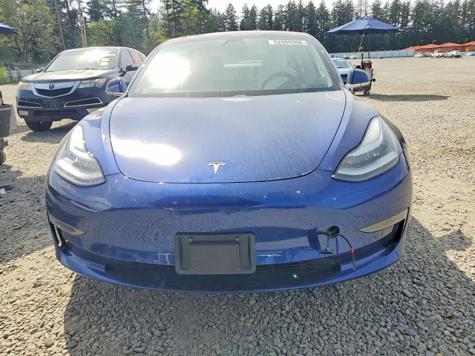 52086966 :رقم المزاد ، 5YJ3E1EB9KF522127 vin ، 2019 Tesla Model 3 مزاد بيع