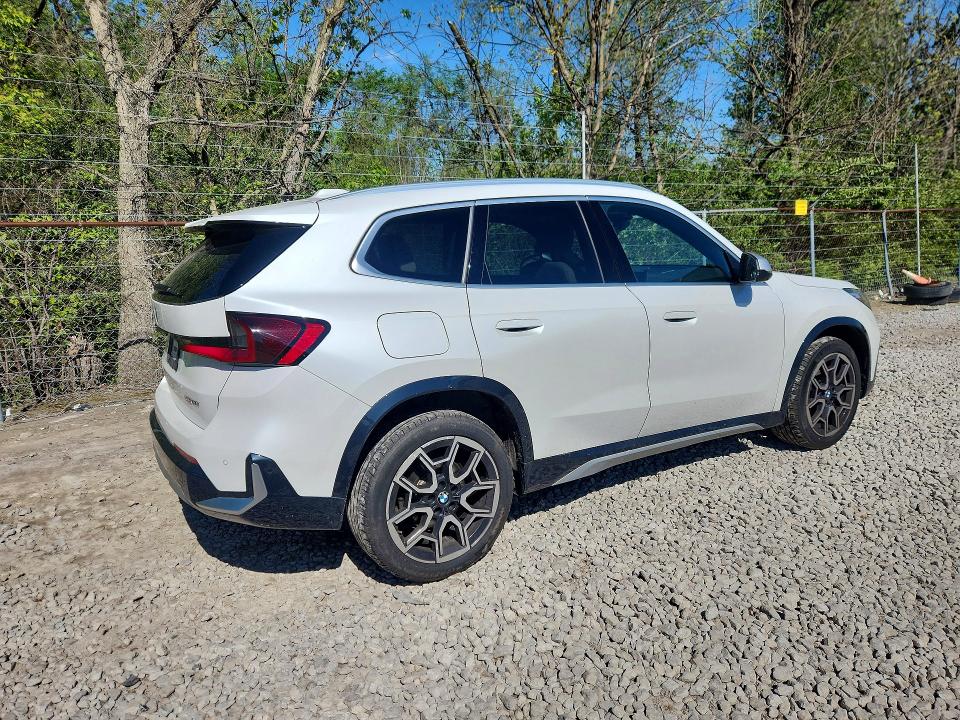 53875046 :رقم المزاد ، WBX73EF01P5Y22817 vin ، 2023 Bmw X1 مزاد بيع