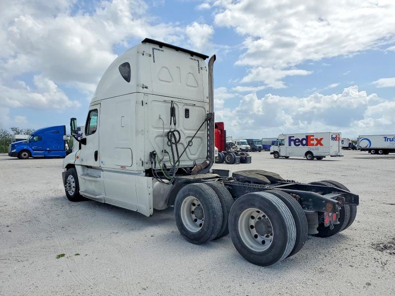 2016 Freightliner Cascadia 125 მანქანა იყიდება აუქციონზე, vin: 3AKJGLBG1GSHC7079, აუქციონის ნომერი: 54642646