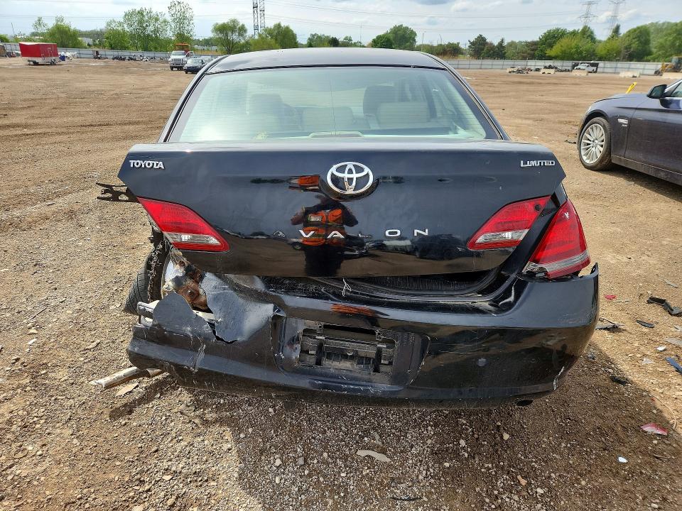 53953456 :رقم المزاد ، 4T1BK36B98U295547 vin ، 2008 Toyota Avalon مزاد بيع