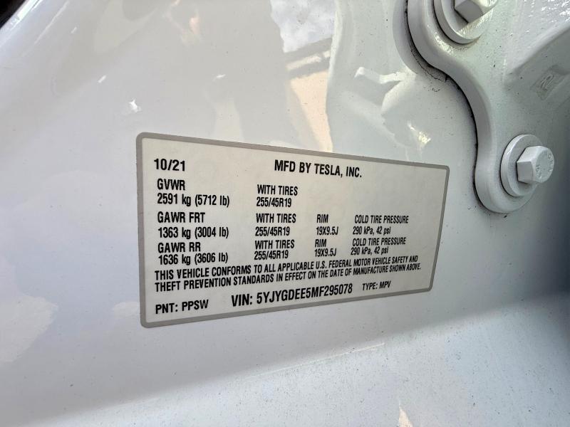 52299556 :رقم المزاد ، 5YJYGDEE5MF295078 vin ، 2021 Tesla Model Y مزاد بيع