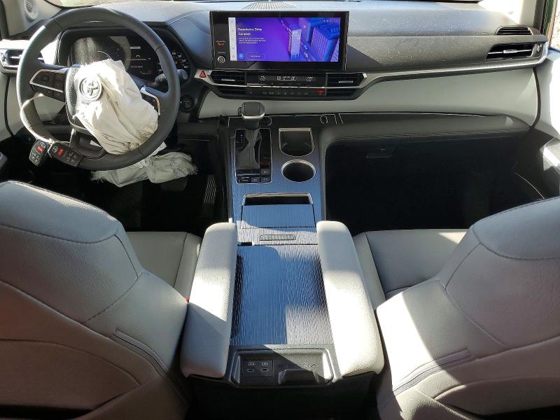 Продажа на аукционе авто 2025 Toyota Sienna, vin: 5TDJRKEC5SS258393, номер лота: 53828936